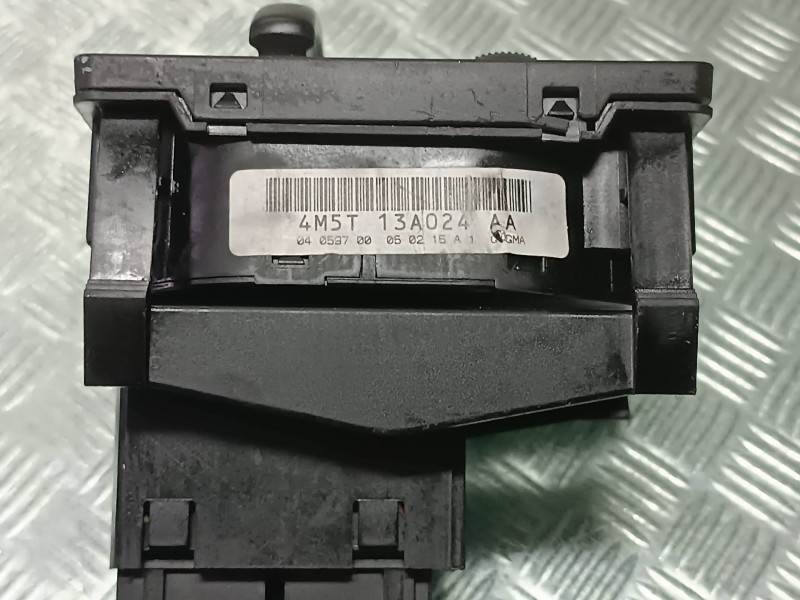 Recambio de mando luces para ford focus berlina (cap) referencia OEM IAM 4M5T13A024AA  CONECTOR 16 PINES