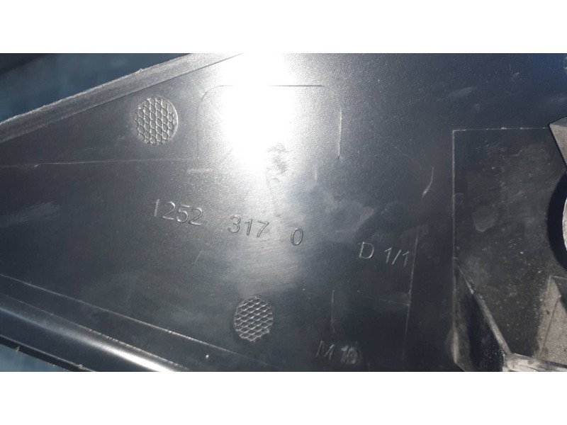 Recambio de retrovisor derecho para renault megane iii berlina 5 p referencia OEM IAM 12523170  ELECTRICO