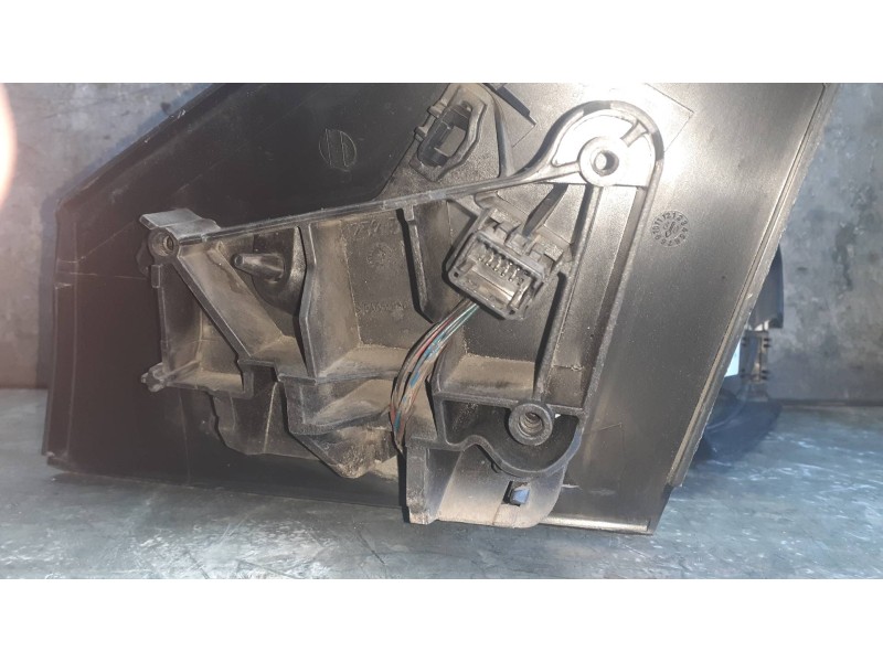 Recambio de retrovisor derecho para renault megane iii berlina 5 p referencia OEM IAM 12523170  ELECTRICO