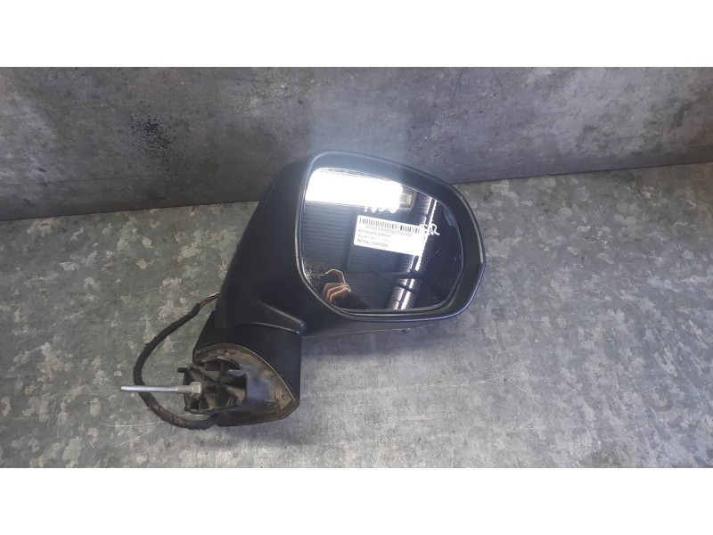 Recambio de retrovisor derecho para peugeot 3008 referencia OEM IAM 232676028 CON PILOTO ELECTRICO
