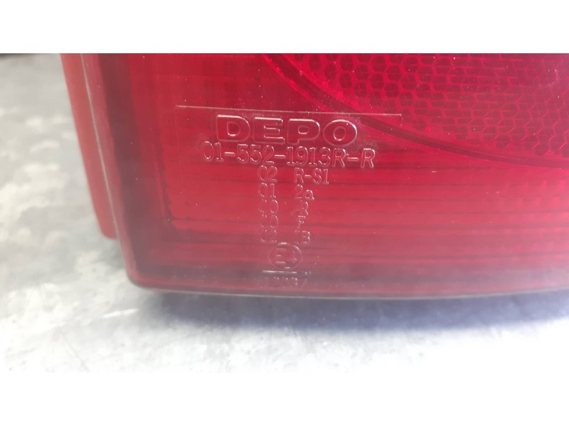 Recambio de piloto trasero derecho para citroen xsara picasso referencia OEM IAM 085521913RR  
