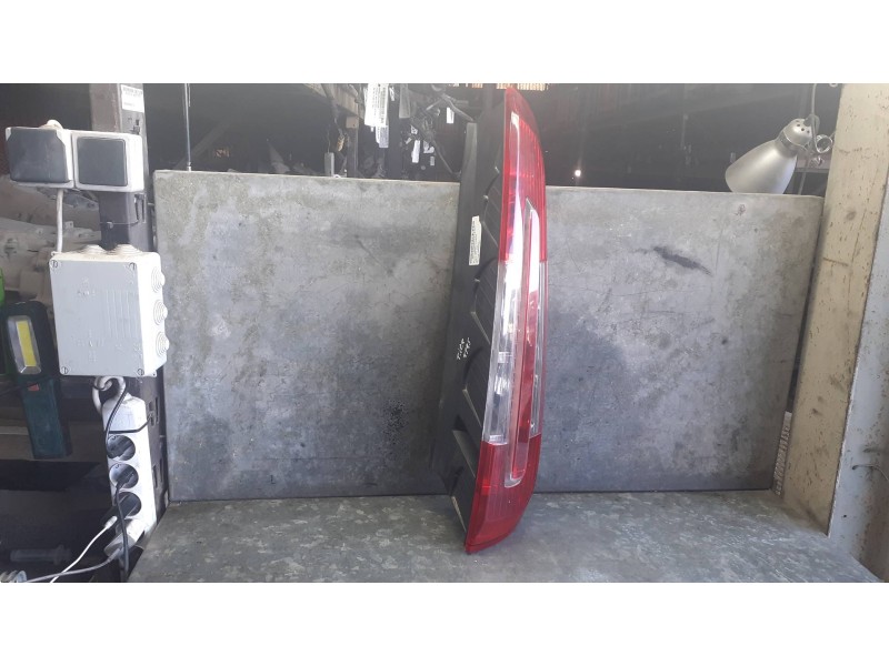 Recambio de piloto trasero izquierdo para ford c-max (cb3) referencia OEM IAM 2SK009504  M5113N411AA