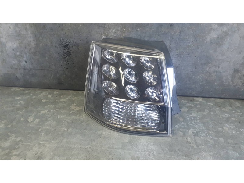 Recambio de piloto trasero izquierdo para mitsubishi outlander (cw0) referencia OEM IAM 22087920 22087813 KOITO