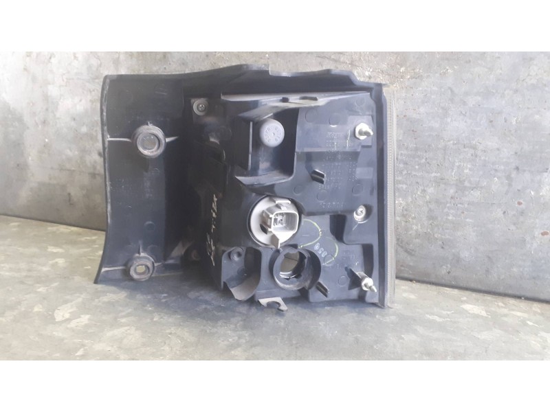 Recambio de piloto trasero izquierdo para mitsubishi outlander (cw0) referencia OEM IAM 22087920 22087813 KOITO