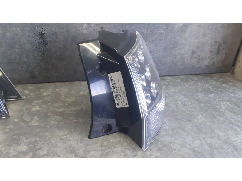 Recambio de piloto trasero derecho para mitsubishi outlander (cw0) referencia OEM IAM 22087920 22087813 KOITO