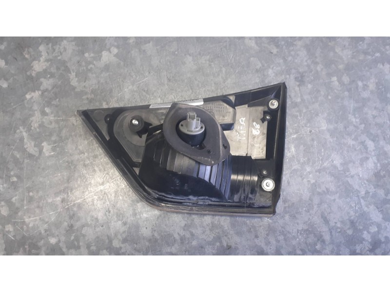 Recambio de piloto trasero izquierdo interior para mitsubishi outlander (cw0) referencia OEM IAM 1146356L  