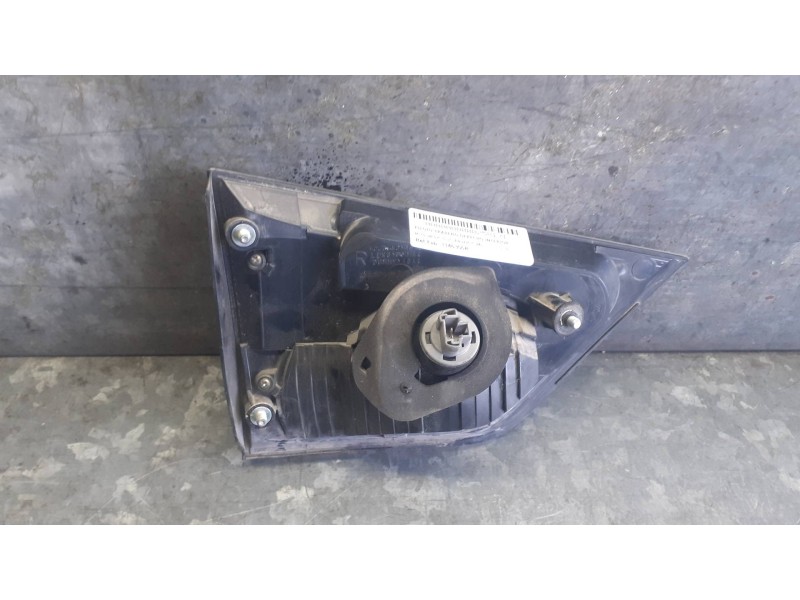 Recambio de piloto trasero derecho interior para mitsubishi outlander (cw0) referencia OEM IAM 1146356R  