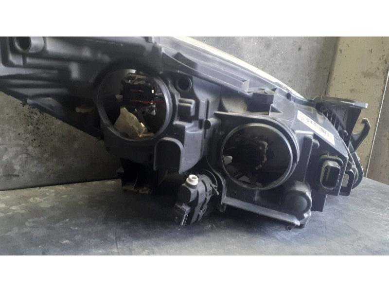 Recambio de faro izquierdo para peugeot 3008 referencia OEM IAM 9682519180  89903106