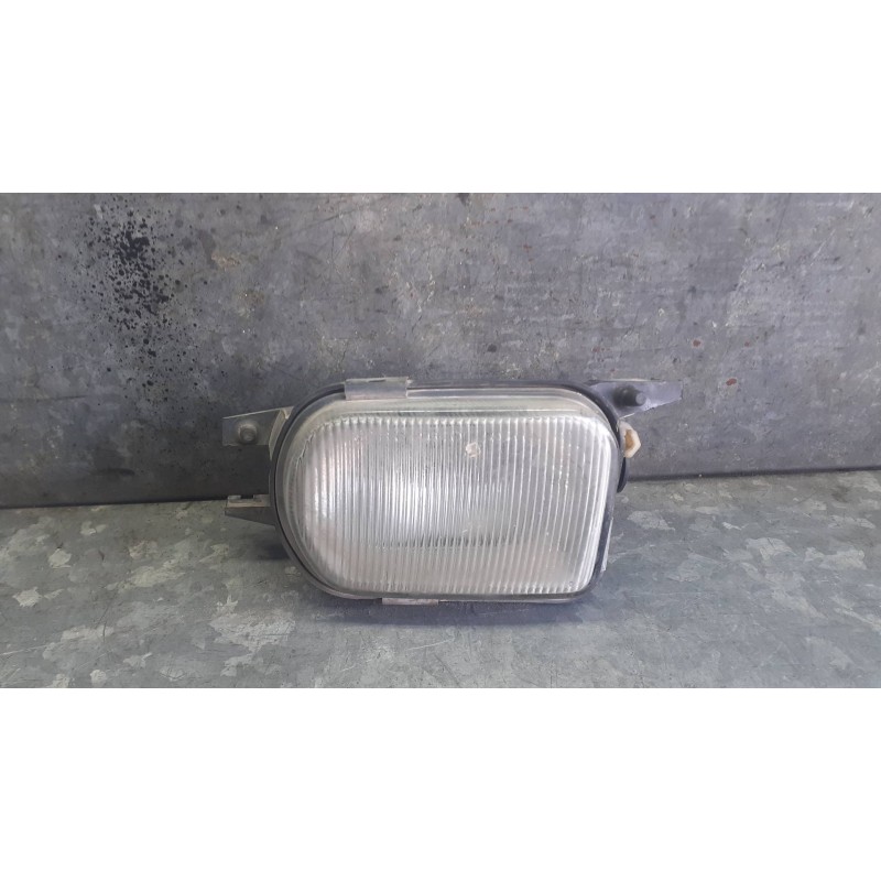 Recambio de faro antiniebla derecho para mercedes-benz clase c (w203) sportcoupe referencia OEM IAM 2158200656 1NA00797602 HELLA