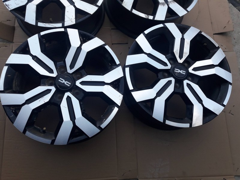 Recambio de juego llantas para dacia duster ii referencia OEM IAM 403000531R 6.5JX17CH RS0076