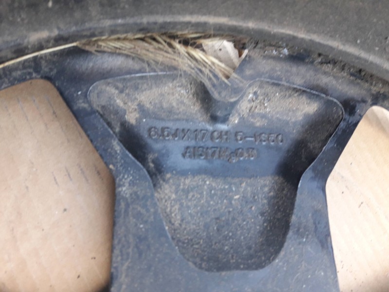 Recambio de juego llantas para dacia duster ii referencia OEM IAM 403000531R 6.5JX17CH RS0076