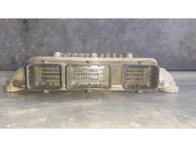 Recambio de centralita motor uce para ford fiesta (cbk) referencia OEM IAM 3S6112A650LB 5WS40140DT SIEMENS