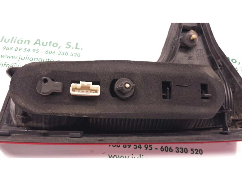 Recambio de piloto trasero derecho para citroen c5 berlina lx (e) referencia OEM IAM 89034081  