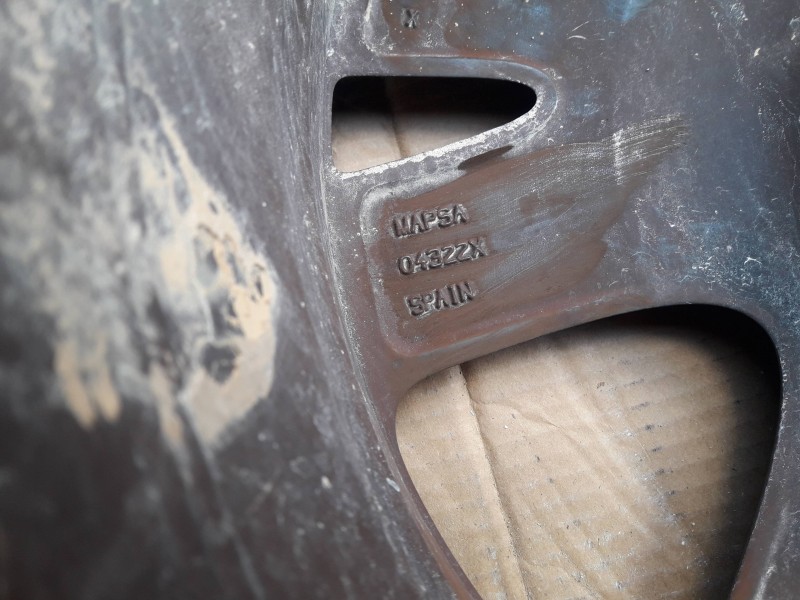 Recambio de juego llantas para citroen c4 berlina referencia OEM IAM 9813863177 7J17 04322X