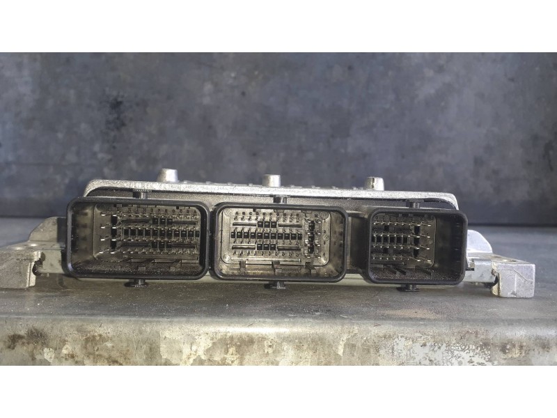 Recambio de centralita motor uce para ford kuga (cbv) referencia OEM IAM 8V4112A650CB 5WS40862CT CONTINENTAL - FOMOCO