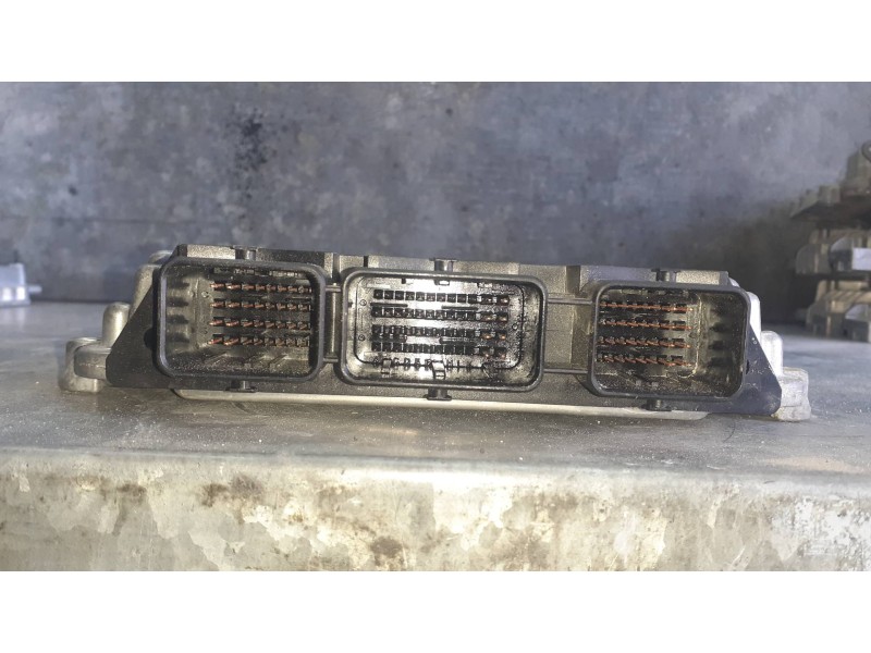 Recambio de centralita motor uce para ford focus lim. (cb4) referencia OEM IAM 8M5112A650XE 0281015242 BOSCH - FOMOCO