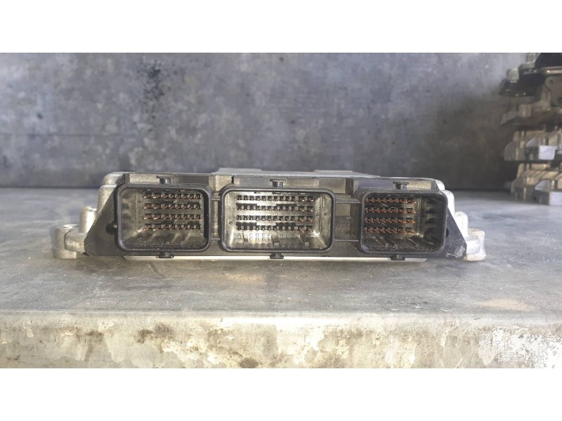 Recambio de centralita motor uce para ford focus lim. (cb4) referencia OEM IAM 8M5112A650LG 0281011701 BOSCH - FOMOCO