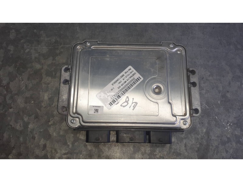 Recambio de centralita motor uce para ford focus lim. (cb4) referencia OEM IAM 8M5112A650LG 0281011701 BOSCH - FOMOCO