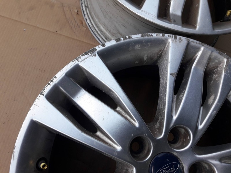 Recambio de juego llantas para ford focus lim. (cb8) referencia OEM IAM CM5C1007EA 7JX16H2X50 5TORNILLOS