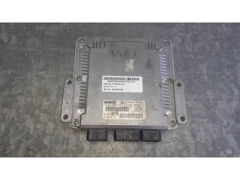 Recambio de centralita motor uce para peugeot 307 (s1) referencia OEM IAM 9644606180 0281010779 BOSCH