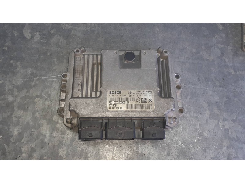 Recambio de centralita motor uce para citroen c3 referencia OEM IAM 9663475880 9657699480 BOSCH