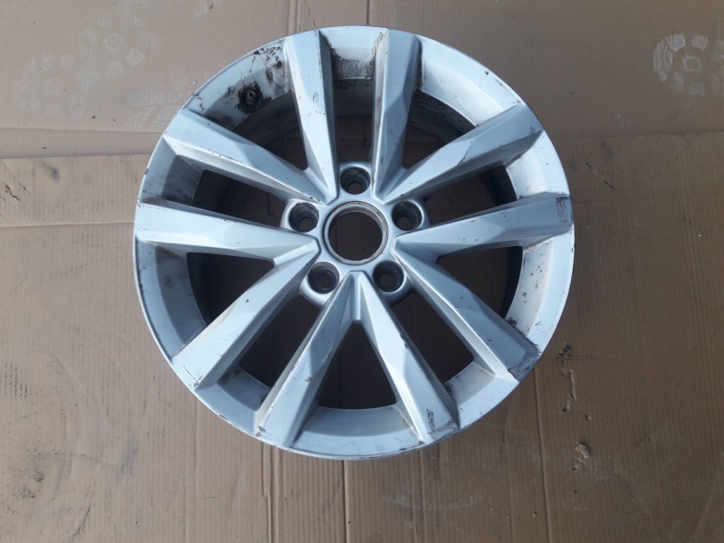 Recambio de llanta para volkswagen touran (5t1) referencia OEM IAM 5TA601025 6,5JX16H2 ET48 5TORNILLOS