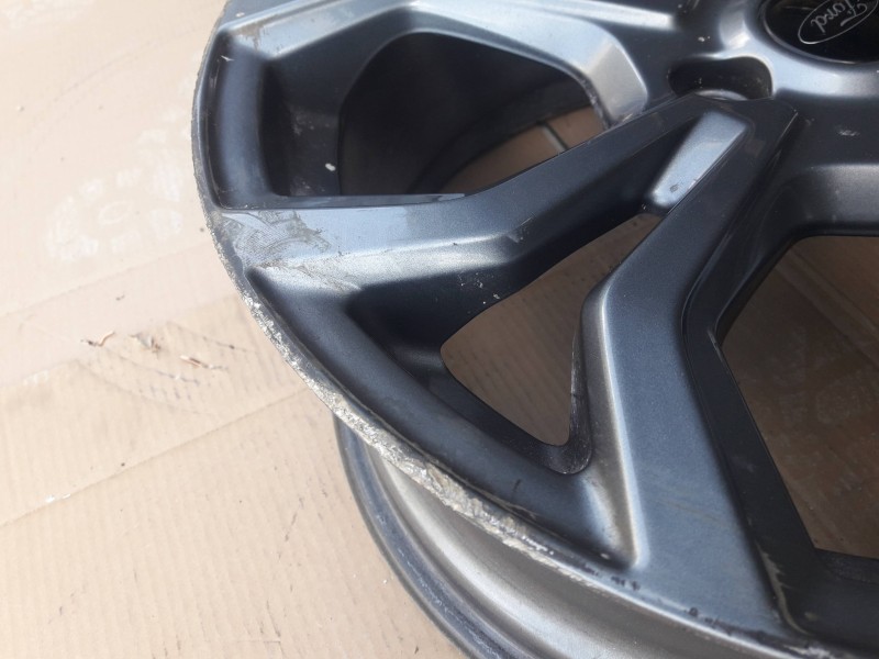 Recambio de llanta para ford fiesta (ce1) referencia OEM IAM H1BJ1007D1A E7,0JX17H2 ET47,5 4TORNILLOS