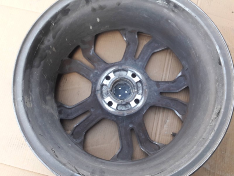 Recambio de llanta para ford fiesta (ce1) referencia OEM IAM H1BJ1007D1A E7,0JX17H2 ET47,5 4TORNILLOS