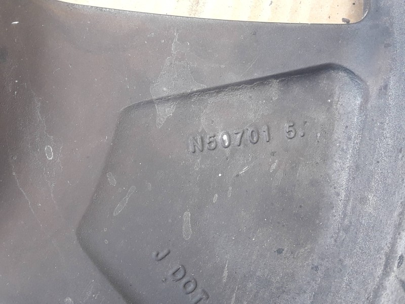 Recambio de juego llantas para nissan pulsar (c13) referencia OEM IAM N507016 17X61/2J45 5TORNILLOS