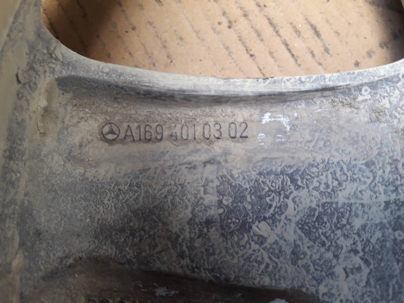 Recambio de juego llantas para mercedes-benz clase b (w245) referencia OEM IAM A1694010302 6JX16H2 ET46 5TORNILLOS