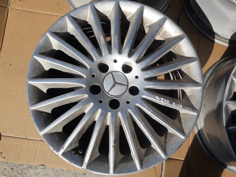 Recambio de juego llantas para mercedes-benz clase e (w212) lim. referencia OEM IAM A2124015402 8JX17H2 ET48 5TORNILLOS