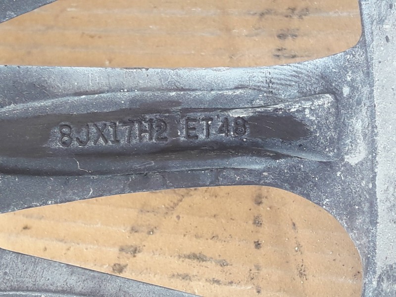 Recambio de juego llantas para mercedes-benz clase e (w212) lim. referencia OEM IAM A2124015402 8JX17H2 ET48 5TORNILLOS