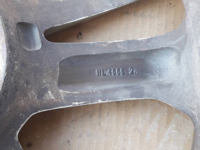 Recambio de juego llantas para dacia lodgy referencia OEM IAM 403006527RA 6JX16 4H240 4TORNILLOS