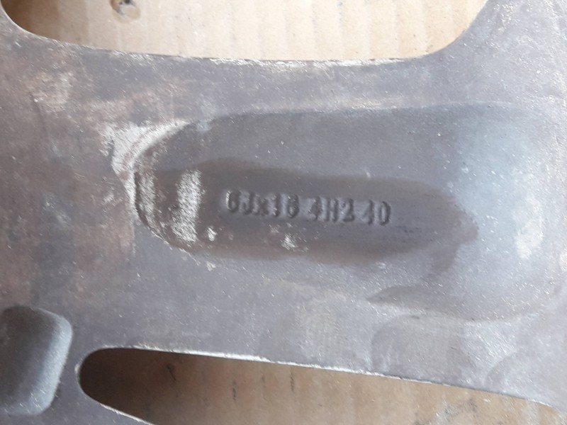 Recambio de juego llantas para dacia lodgy referencia OEM IAM 403006527RA 6JX16 4H240 4TORNILLOS