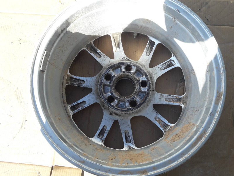 Recambio de llanta para toyota prius+ referencia OEM IAM FSABL 16X6 1/2J 5TORNILLOS