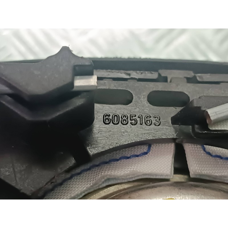 Recambio de airbag delantero izquierdo para ford kuga (cbv) referencia OEM IAM 8V41R042B85ADW 6085163 CONECTOR 2 PINES