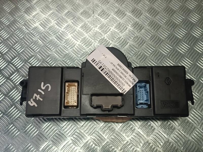 Recambio de mando climatizador para renault megane ii berlina 5p referencia OEM IAM 8200413906  