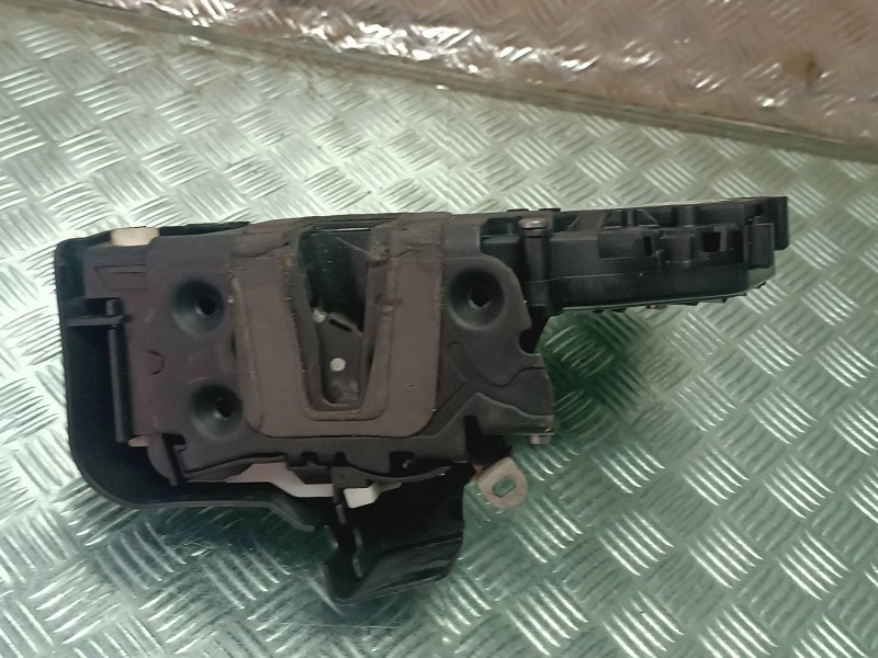 Recambio de cerradura puerta trasera izquierda para ford kuga (cbv) referencia OEM IAM 8V4AS26413EA  