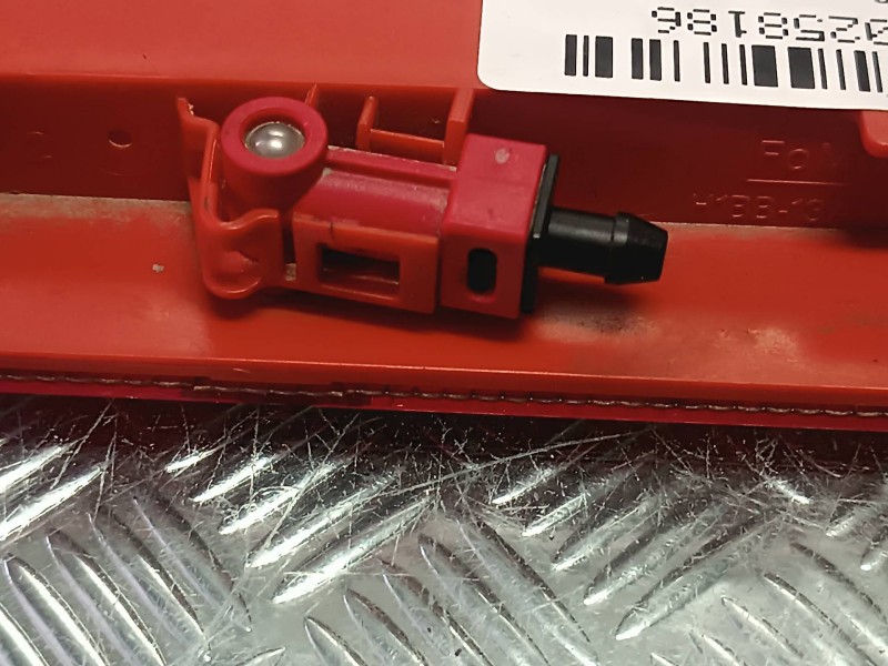 Recambio de luz central de freno para ford fiesta (ce1) referencia OEM IAM H1BB13A613AC  CONECTOR 2 PINES