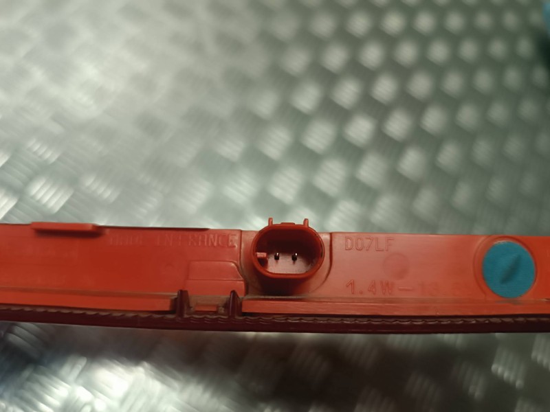 Recambio de luz central de freno para ford fiesta (ce1) referencia OEM IAM H1BB13A613AC  CONECTOR 2 PINES