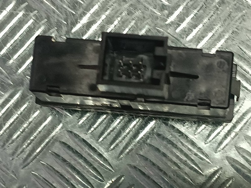 Recambio de warning para audi a6 allroad quattro (4fh) referencia OEM IAM 4F0941509  CONECTOR 6 PINES