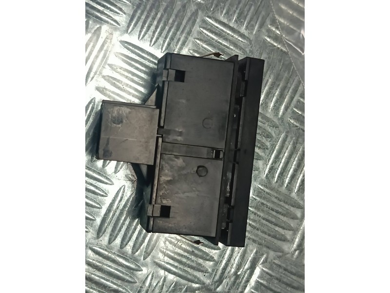 Recambio de warning para audi a6 allroad quattro (4fh) referencia OEM IAM 4F0941509  CONECTOR 6 PINES