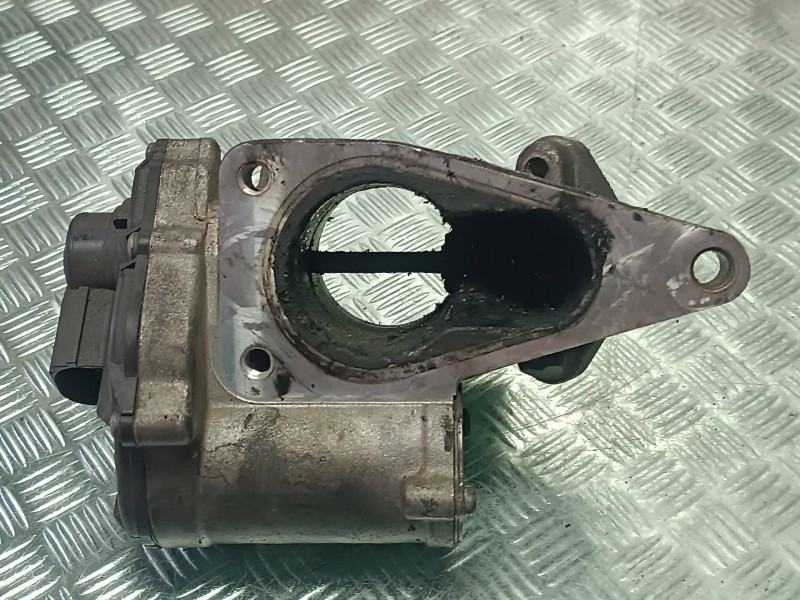 Recambio de valvula egr para renault megane ii berlina 5p referencia OEM IAM A2C53025930 CONECTOR 5 PINES VDO