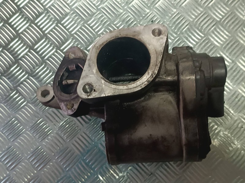 Recambio de valvula egr para renault megane ii berlina 5p referencia OEM IAM A2C53025930 CONECTOR 5 PINES VDO