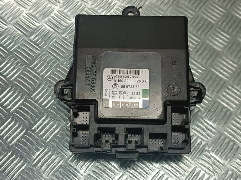 Recambio de modulo electronico para mercedes-benz clase b (w245) referencia OEM IAM A1698208626 05072373 Q01