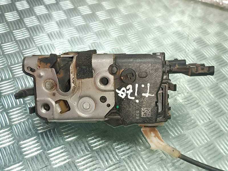 Recambio de cerradura puerta trasera izquierda para peugeot 3008 referencia OEM IAM 724539 NEGRO CONECTOR 6 PINES