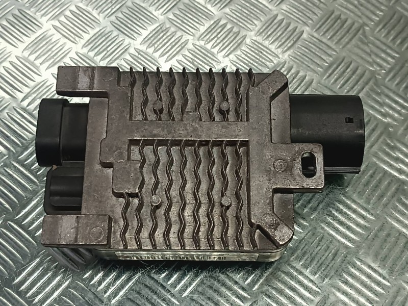 Recambio de modulo electronico para ford kuga (cbv) referencia OEM IAM 940002907  DOS CONECTORES