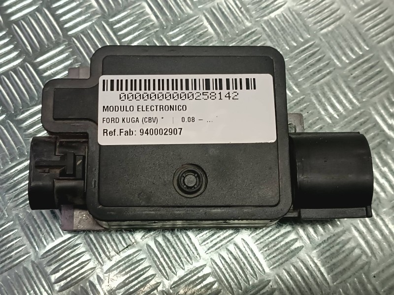 Recambio de modulo electronico para ford kuga (cbv) referencia OEM IAM 940002907  DOS CONECTORES
