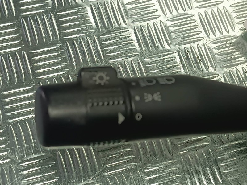 Recambio de mando luces para ford fiesta berlina referencia OEM IAM XS6T11K665CA 981111 