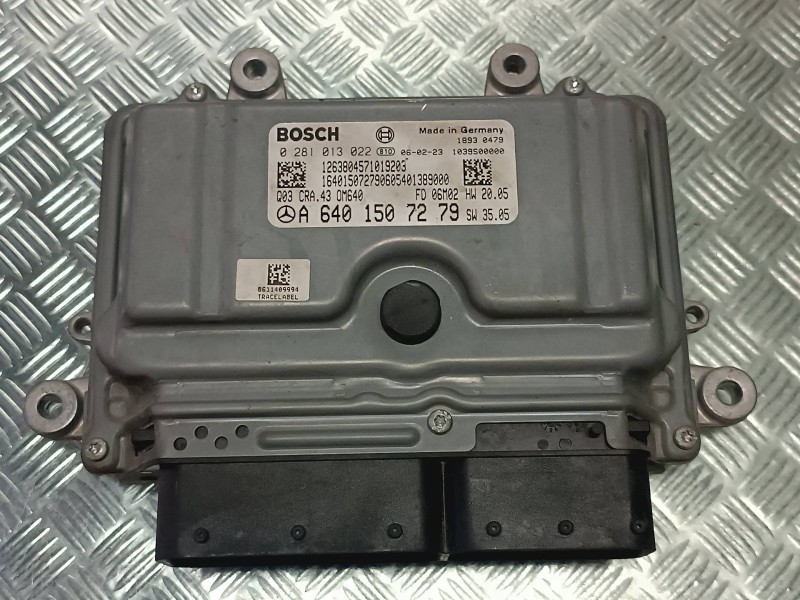Recambio de centralita motor uce para mercedes-benz clase b (w245) referencia OEM IAM A6401507279 0281013022 BOSCH